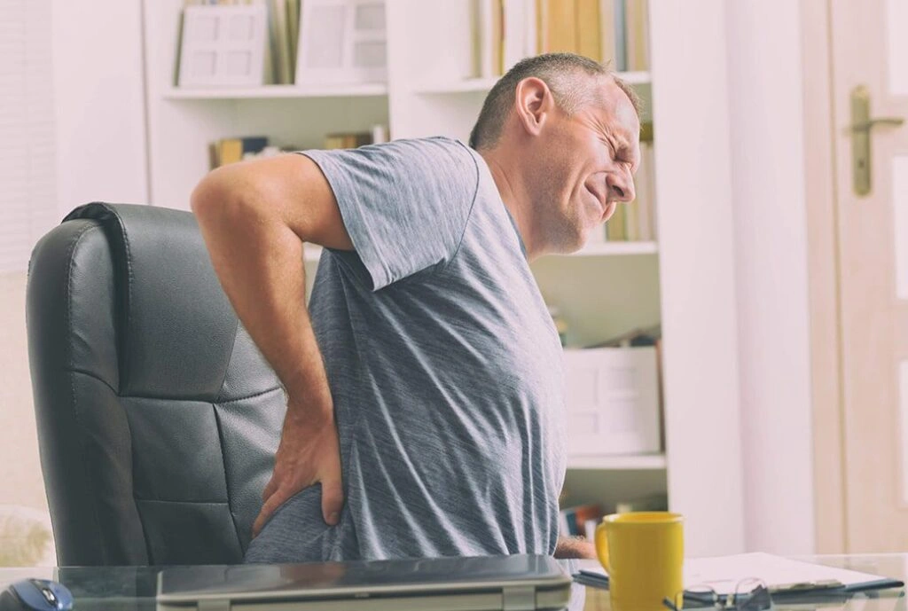 The Pros, Cons, And Everything You Want to Know about Spinal Decompression