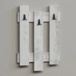 Κρεμάστρα Nix Wave χρώμα λευκό antique 45x3.5x66εκ