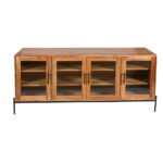 Artekko Attari Μασίφ Ξύλινος Μπουφές Βιτρίνα σε Μελί Απόχρωση (180x45x77)cm