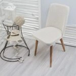 Artekko Milano Ξύλινη Καρέκλα με Λευκό Μπουκλέ Ύφασμα (48x50x91)cm