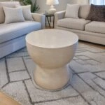 Artekko Solid Λευκό Βοηθητικό Τραπέζι από Terrazzo (Φ60x61)cm