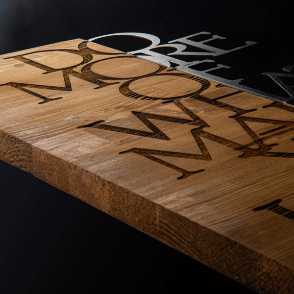 Διακοσμητικό τοίχου Haper  ξύλο πεύκου σε φυσική απόχρωση με μαύρο μέταλλο 42x3x58εκ