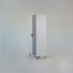 Ντουλάπα Timmy 2D Λευκό-Γραφίτη-Γκρι 90x50x199cm