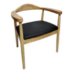 Πολυθρόνα Joube rubberwood σε φυσική απόχρωση με μαύρο pu μαξιλάρι 59x48x73εκ