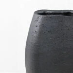 ORBIX I ΒΑΖΟ 19.5x13x35 RESIN ΜΑΥΡΟ