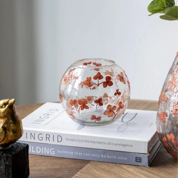 Artekko Aphelios Διάφανο Γυάλινο Βάζο με Πορτοκαλί Λουλούδια (14x14x13)cm