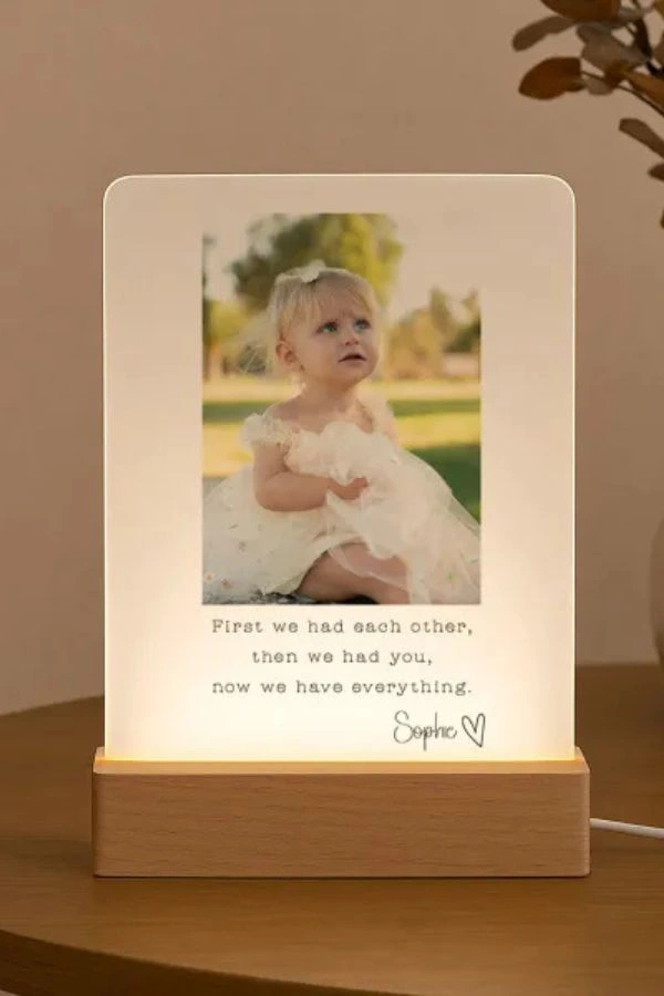 Προσωποποιημένο φωτιστικό με τη φωτογραφία του παιδιού