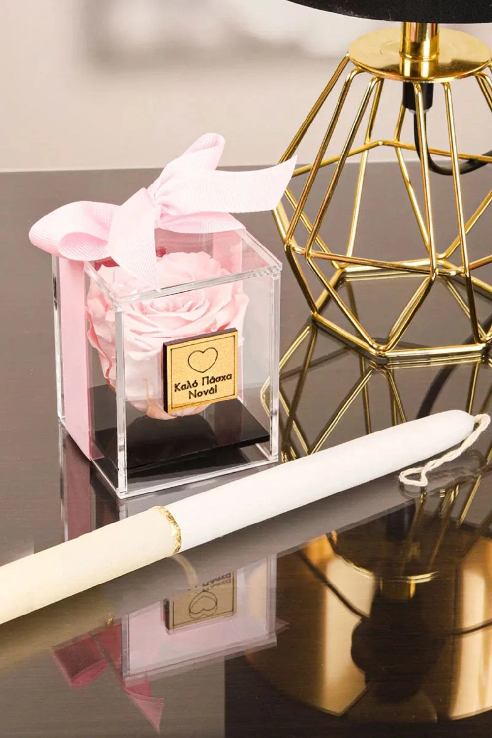 Παντοτινό Τριαντάφυλλο με Δώρο Λαμπάδα