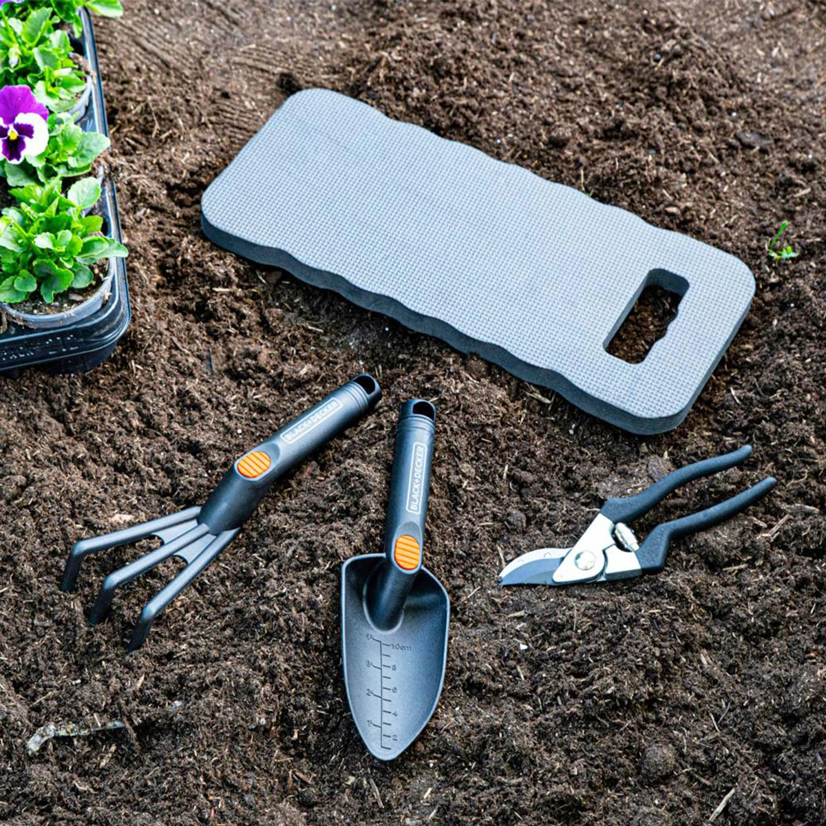 Σετ εργαλείων κήπου Black Decker 4 τεμαχίων