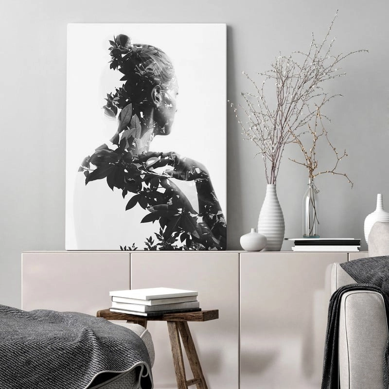 Πινακας σε καμβά WOMAN ON LEAVES