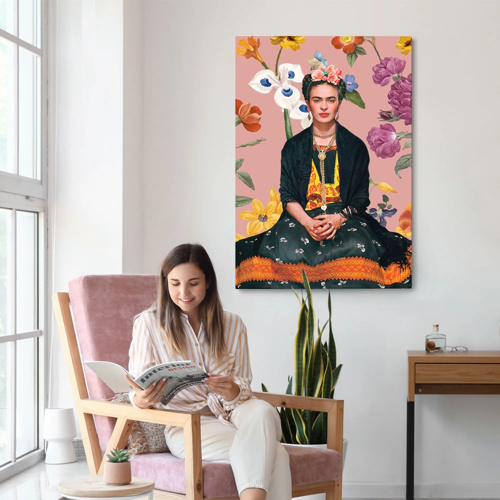 Πινακας σε καμβά FRIDA KAHLO ON PINK FLORAL