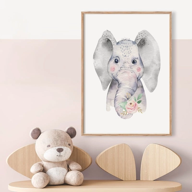 Πόστερ BABY ELEPHANT HOLDING A FLOWER