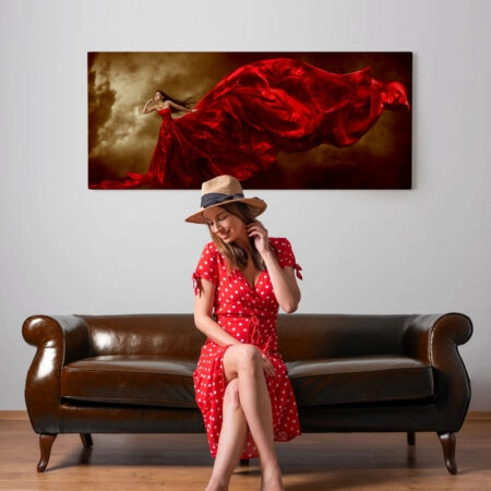Πίνακας σε καμβά RED DRESS - Μοδα και Διασκεδαση