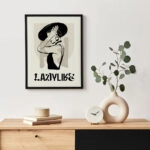 Πόστερ LADYLIKE WOMAN WITH HAT