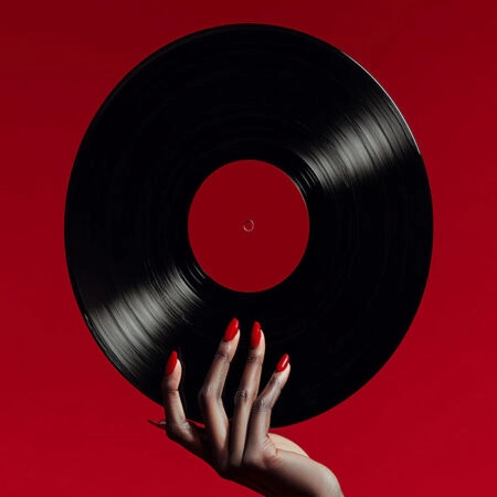 Πίνακας σε Καμβά AFROCENTRIC HOLDING VINYL -  Sticky 5