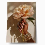 Poster AFROCENTRIC HOLDING FLOWER
