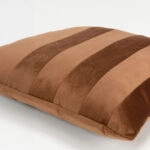 SERI ΔΙΑΚΟΣΜΗΤΙΚΟ ΜΑΞΙΛΑΡΙ 45x45cm ΒΕΛΟΥΔΟ ΚΑΦΕ