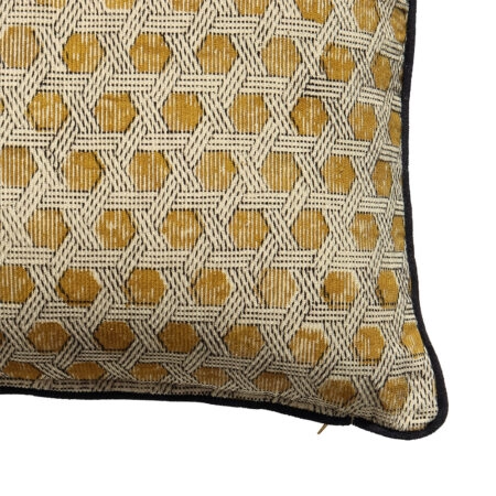 SAMOAN B ΔΙΑΚΟΣΜΗΤΙΚΟ ΜΑΞΙΛΑΡΙ 50x50cm ΒΑΜΒΑΚΙ ΜΠΕΖ DIJON ΒΙΣΚΟΖΗ - Διακοσμητικά Μαξιλάρια Sticky 1