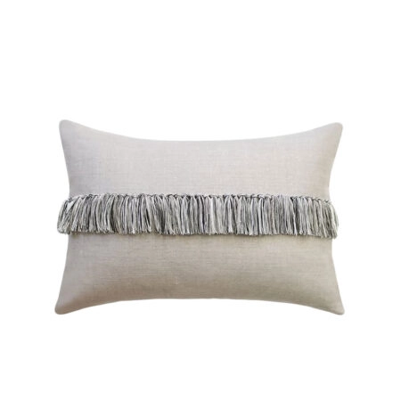 TASSEL ΔΙΑΚΟΣΜΗΤΙΚΟ ΜΑΞΙΛΑΡΙ 60x40cm ΥΦΑΣΜΑ ΛΕΥΚΟ ΓΚΡΙ - Διακοσμητικά Μαξιλάρια
