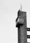 Πίνακας σε Καμβά BLACK AND WHITE ARCHITECTURAL CONCRETE AUDIO TOWER