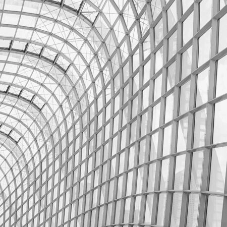 Πίνακας σε Καμβά BLACK AND WHITE ARCHITECTURAL CURVED GLASS ROOF - Πολεις και Αρχιτεκτονικη Sticky 5