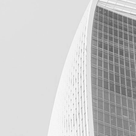 Πίνακας σε Καμβά BLACK AND WHITE ARCHITECTURAL CURVED SKYSCRAPPER - Πολεις και Αρχιτεκτονικη Sticky 5