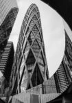 Πίνακας σε Καμβά BLACK AND WHITE ARCHITECTURAL DIAGONAL GRID FACADE
