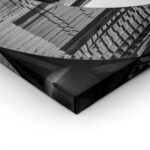 Πίνακας σε Καμβά BLACK AND WHITE ARCHITECTURAL DIAGONAL GRID FACADE