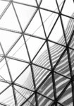 Πίνακας σε Καμβά BLACK AND WHITE ARCHITECTURAL GEOMETRIC STEEL AND GLASS CEILING