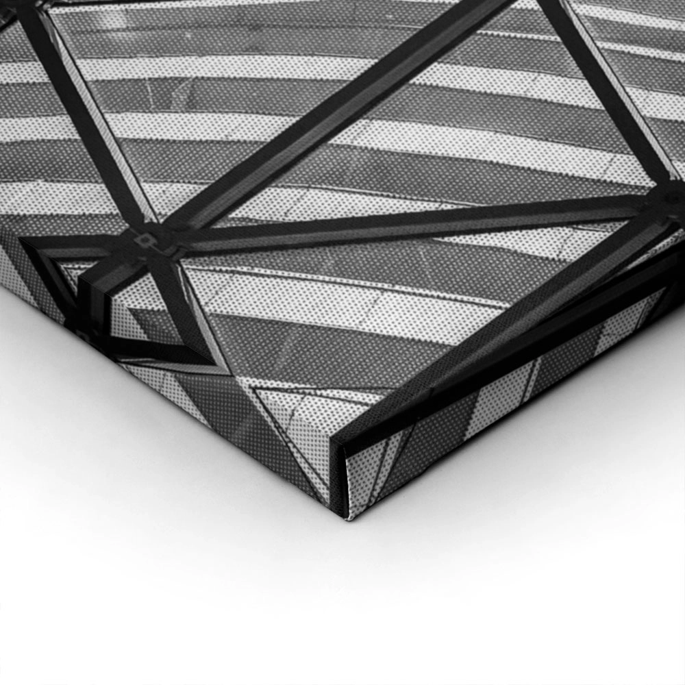 Πίνακας σε Καμβά BLACK AND WHITE ARCHITECTURAL GEOMETRIC STEEL AND GLASS CEILING