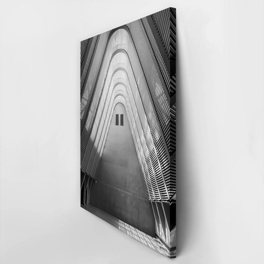 Πίνακας σε Καμβά BLACK AND WHITE ARCHITECTURAL HIGH ARCHED CEILING