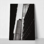 Πίνακας σε Καμβά BLACK AND WHITE ARCHITECTURAL LINES OF SKYSCRAPPERS