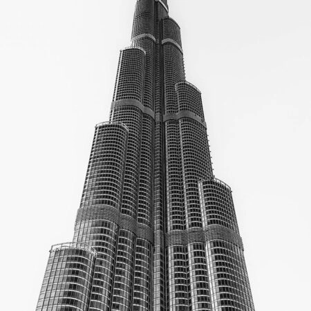 Πίνακας σε Καμβά BLACK AND WHITE ARCHITECTURAL MASSIVE SKYSCRAPER - Πολεις και Αρχιτεκτονικη Sticky 5