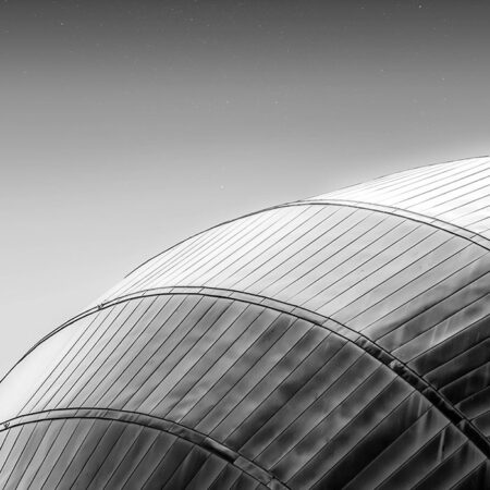Πίνακας σε Καμβά BLACK AND WHITE ARCHITECTURAL METALLIC ROOF - Πολεις και Αρχιτεκτονικη Sticky 5