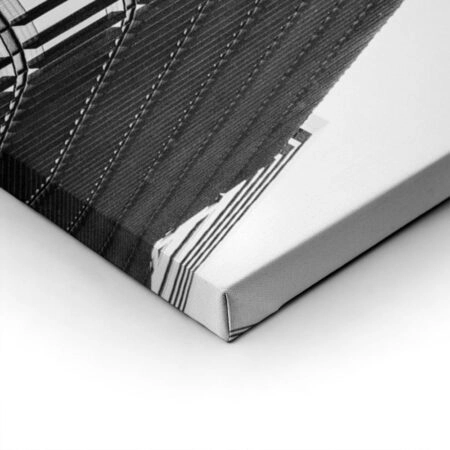Πίνακας σε Καμβά BLACK AND WHITE ARCHITECTURAL MODERN GLASS BUILDING - Πολεις και Αρχιτεκτονικη Sticky 1