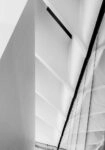 Πίνακας σε Καμβά BLACK AND WHITE ARCHITECTURAL MUSEUM INTERIOR