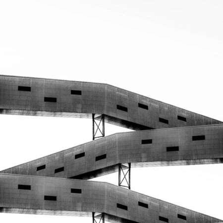 Πίνακας σε Καμβά BLACK AND WHITE ARCHITECTURAL PEDESTRIAN BRIDGES - Πολεις και Αρχιτεκτονικη Sticky 5