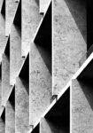 Πίνακας σε Καμβά BLACK AND WHITE ARCHITECTURAL RYTHMIC CONCRETE FINS