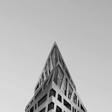 Πίνακας σε Καμβά BLACK AND WHITE ARCHITECTURAL SAPPHIRE BUILDING - Πολεις και Αρχιτεκτονικη Sticky 5