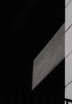 Πίνακας σε Καμβά BLACK AND WHITE ARCHITECTURAL SHADOWED BUILDING
