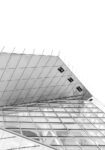 Πίνακας σε Καμβά BLACK AND WHITE ARCHITECTURAL SHARP ANGLES
