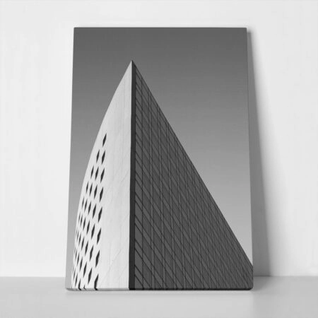 Πίνακας σε Καμβά BLACK AND WHITE ARCHITECTURAL SHARP CORNER SKYSCRAPER - Πολεις και Αρχιτεκτονικη