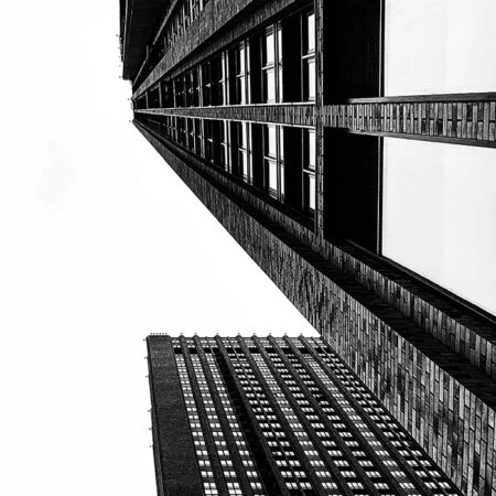 Πίνακας σε Καμβά BLACK AND WHITE ARCHITECTURAL SKYSCRAPERS 8 - Πολεις και Αρχιτεκτονικη Sticky 5