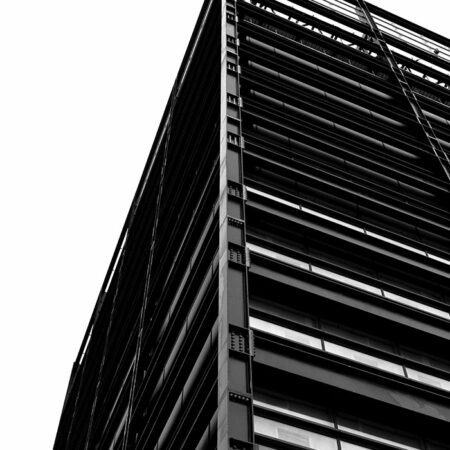 Πίνακας σε Καμβά BLACK AND WHITE ARCHITECTURAL STRUCTURAL STEEL CORNER - Πολεις και Αρχιτεκτονικη Sticky 5