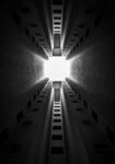 Πίνακας σε Καμβά BLACK AND WHITE ARCHITECTURAL TALL TOWER BLOCK