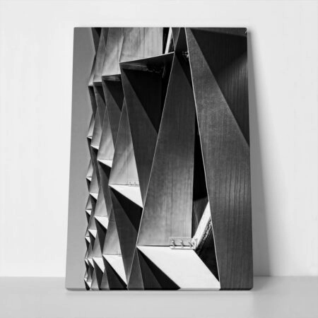 Πίνακας σε Καμβά BLACK AND WHITE ARCHITECTURAL TRIANGULAR METAL PANELS - Πολεις και Αρχιτεκτονικη