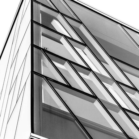 Πίνακας σε Καμβά BLACK AND WHITE ARCHITECTURAL TRIANGULAR WINDOWS - Πολεις και Αρχιτεκτονικη Sticky 5