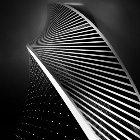 Πίνακας σε Καμβά BLACK AND WHITE ARCHITECTURAL TWISTING TOWER - Πολεις και Αρχιτεκτονικη Sticky 5