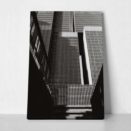 Πίνακας σε Καμβά BLACK AND WHITE ARCHITECTURAL VERTICAL LINES BUILDING - Πολεις και Αρχιτεκτονικη