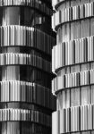 Πίνακας σε Καμβά BLACK AND WHITE ARCHITECTURAL VERTICAL STRUCTURAL ELEMENTS